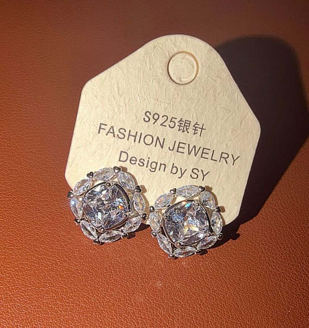Boutique Floral Sparkle Stud Earrings – S925 Posts-NEW!